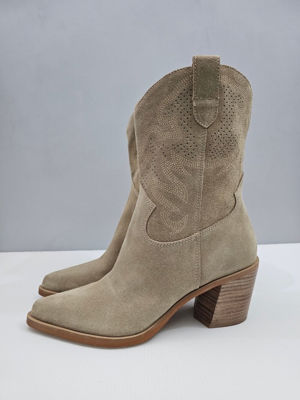 Dolce Vita Klint Western Cowboy Boots Womens 10 Tan Suede Pointed Toe Block Heel
